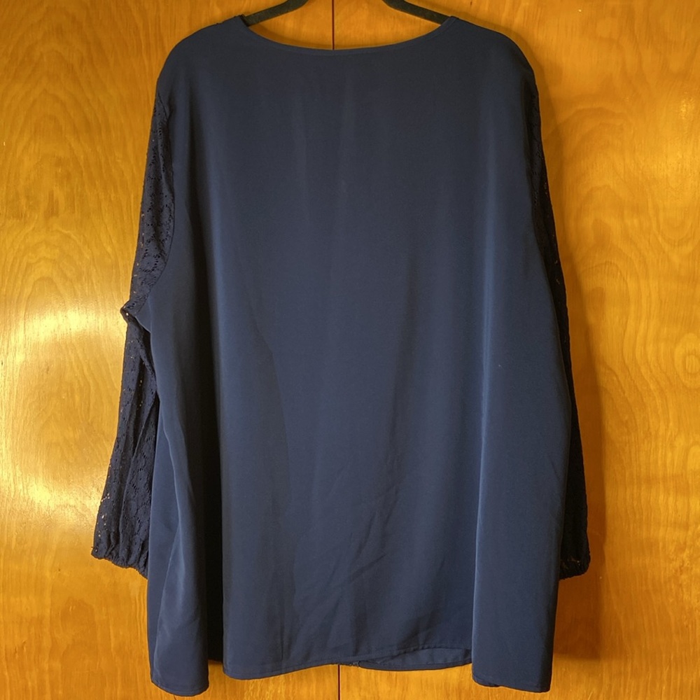 BloomChic Blue Relaxed Ribbed Blouse - Picture 7 of 10